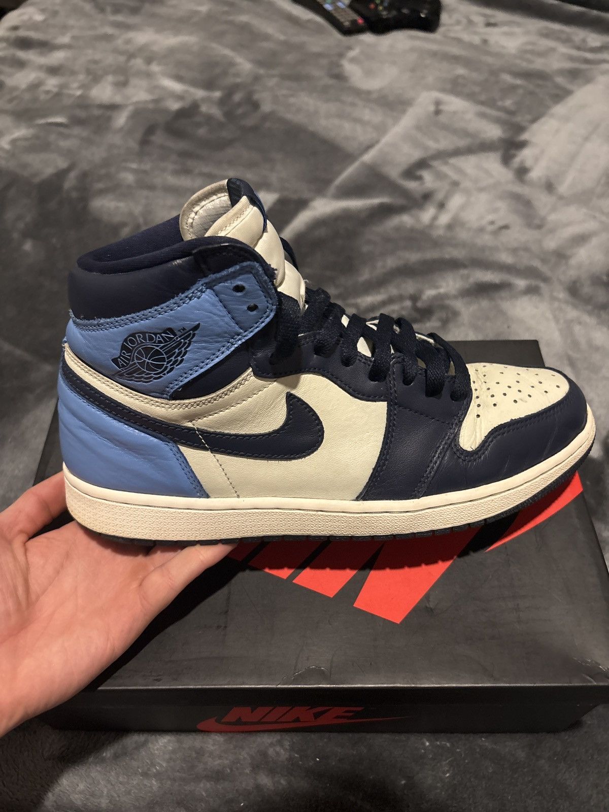 Jordan Brand Air Jordan 1 Retro High OG Obsidian Size 9.5 Size US 9.5 / EU 42-43 - 7 Thumbnail