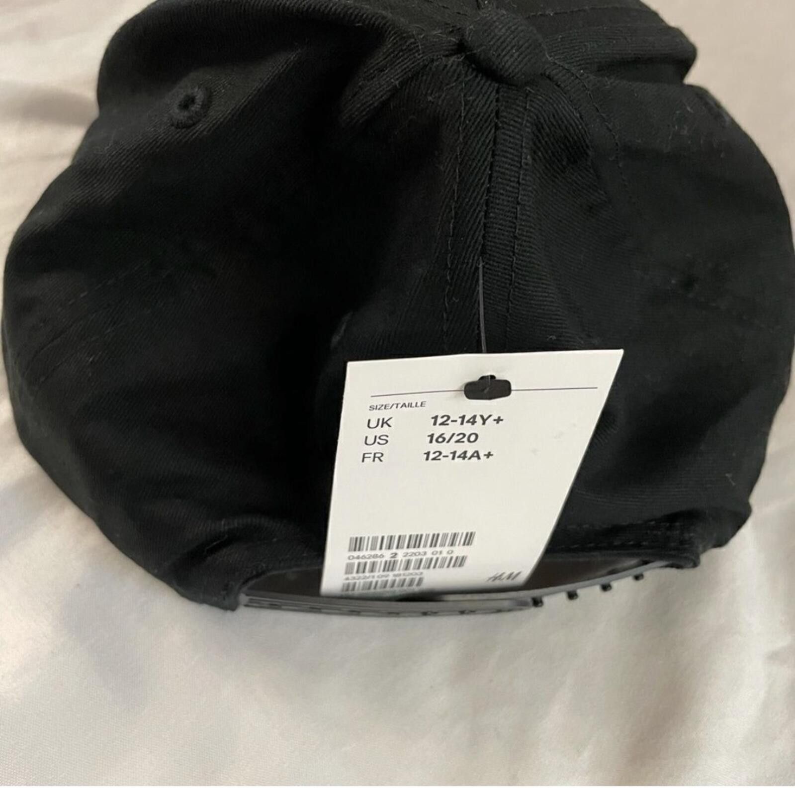 Other H&M Friends baseball hat Size ONE SIZE - 3 Thumbnail