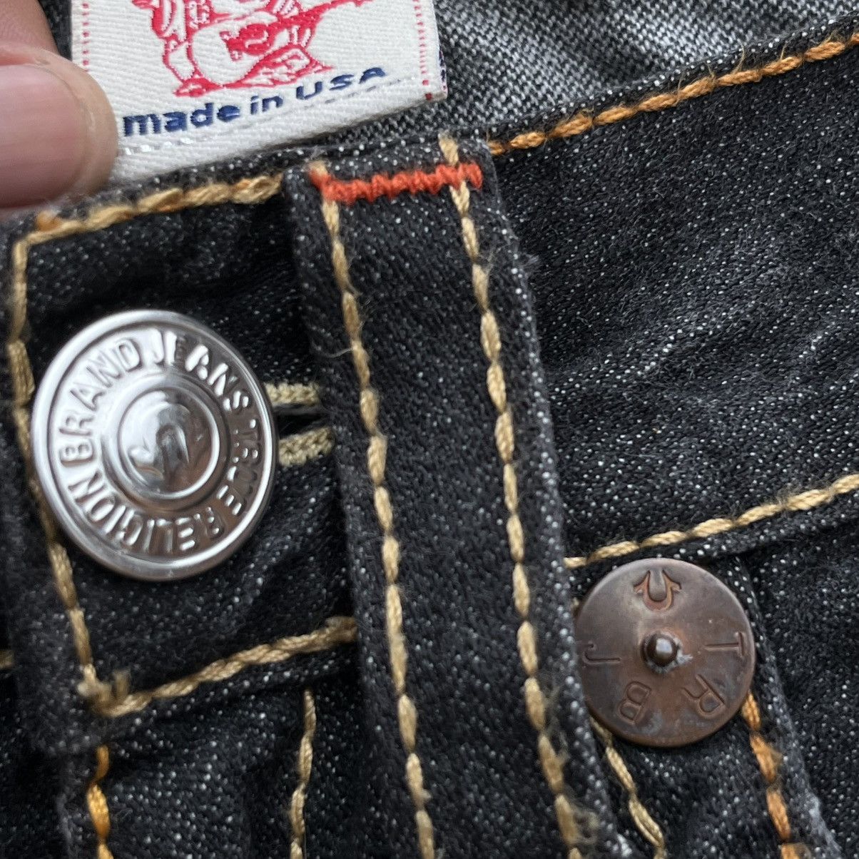 True Religion TRUE RELIGION WASHED JEANS DISTRESSED FLARE DENIM Size 26" / US 2 / IT 38 - 5 Thumbnail