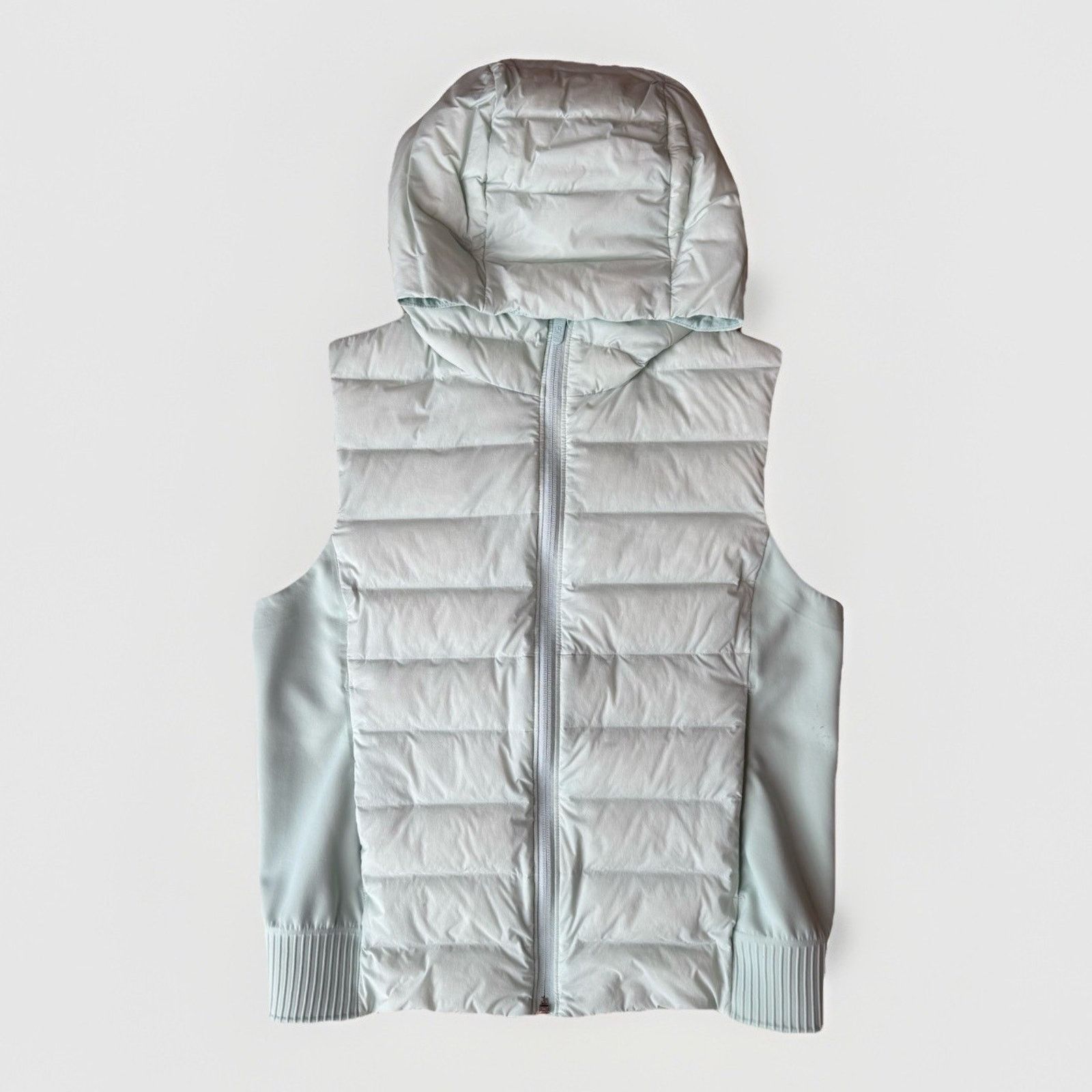 Lululemon Lululemon Down and Around Vest Women's 6 Green Insulated Size M / US 6-8 / IT 42-44 - 1 Thumbnail