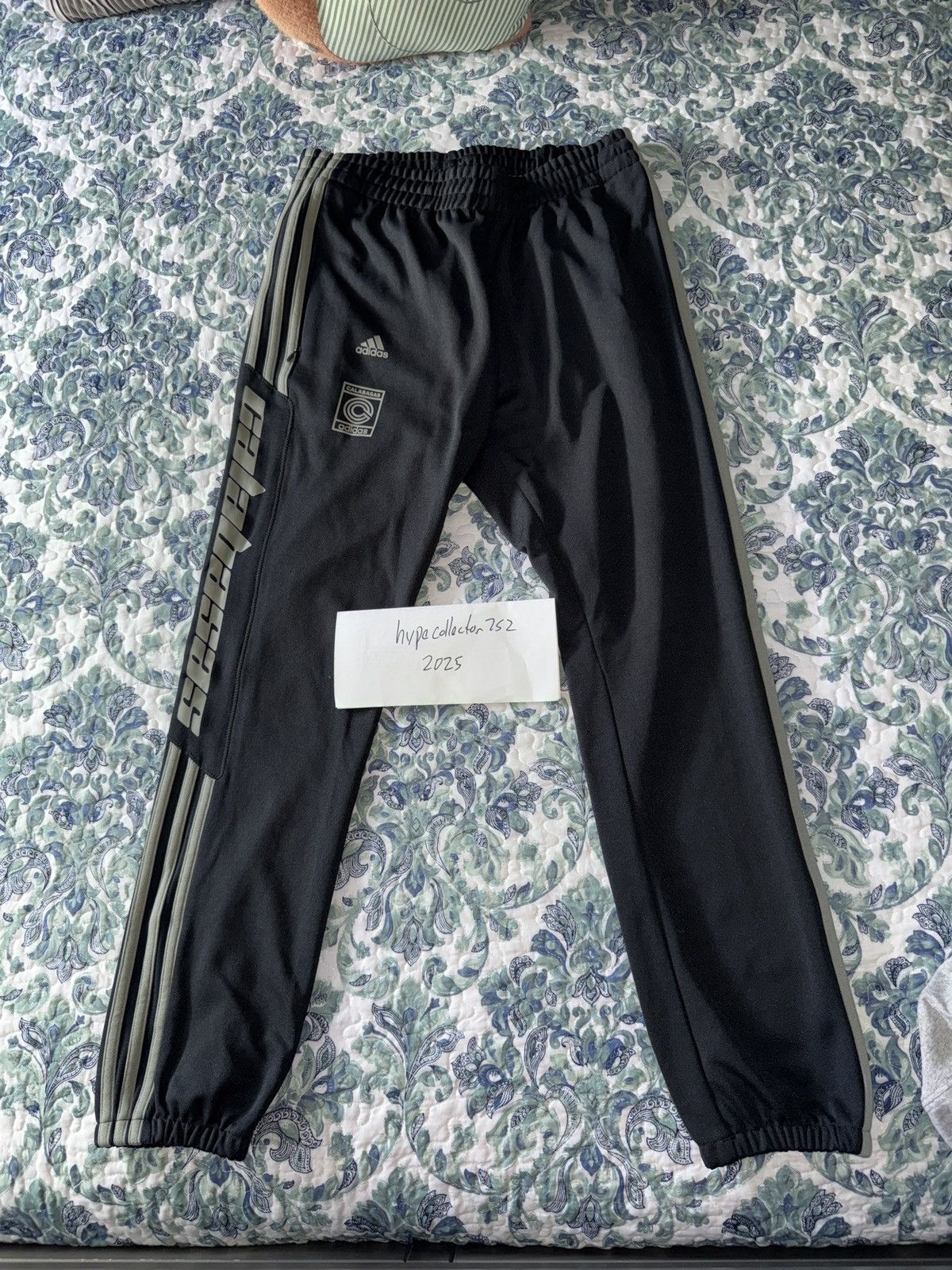Adidas Calabasas Yeezy adidas sweatpants SMALL Size US 30 / EU 46 - 1 Thumbnail