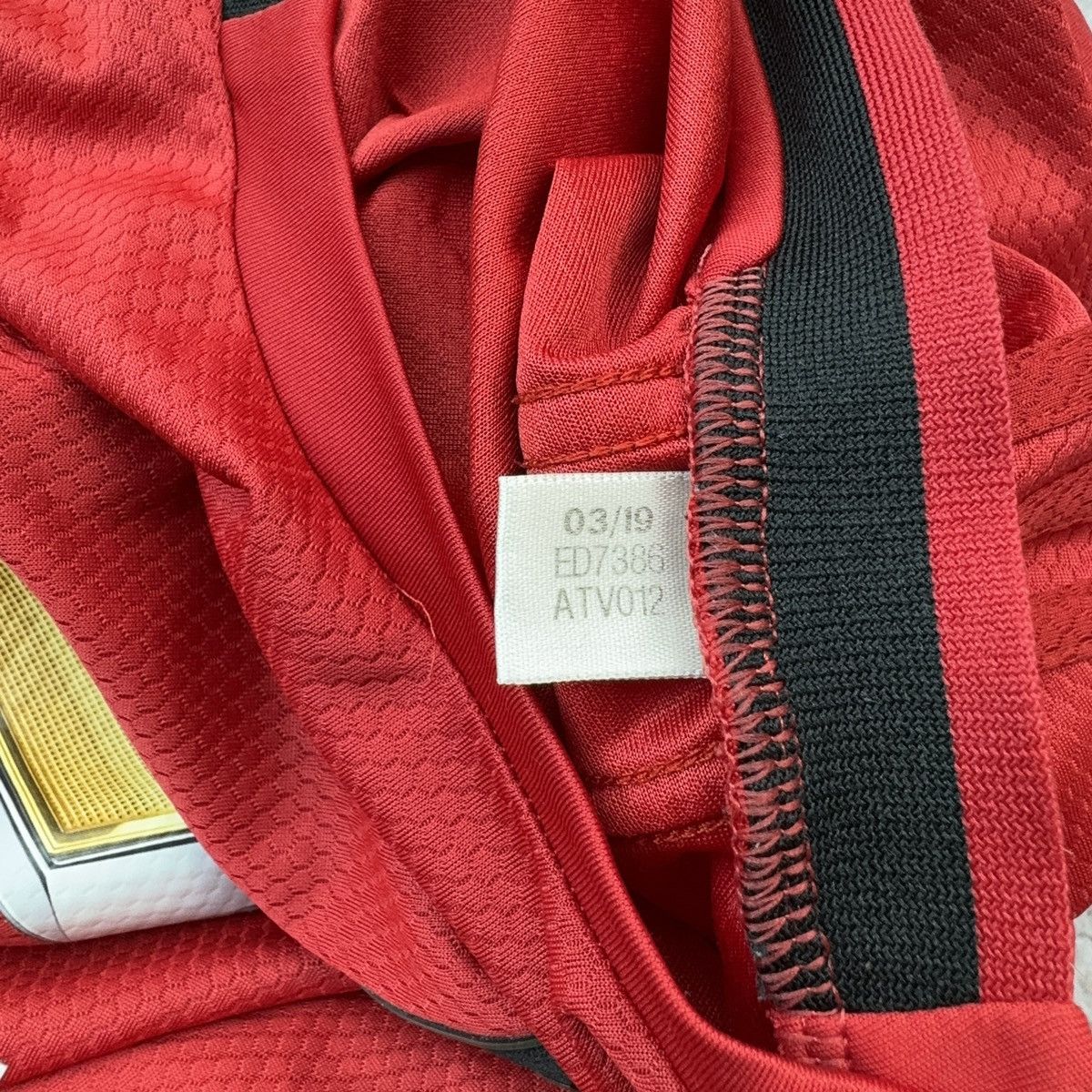 Adidas Adidas Manchester United Jersey #29 Wan Bissaka Home Size US S / EU 44-46 / 1 - 22 Thumbnail