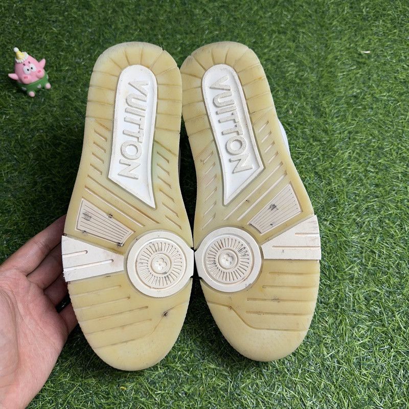 Louis Vuitton Louis Vuitton Trainer Low Top Fashion Sneakers - Size US 7.5 / EU 40-41 - 4 Thumbnail