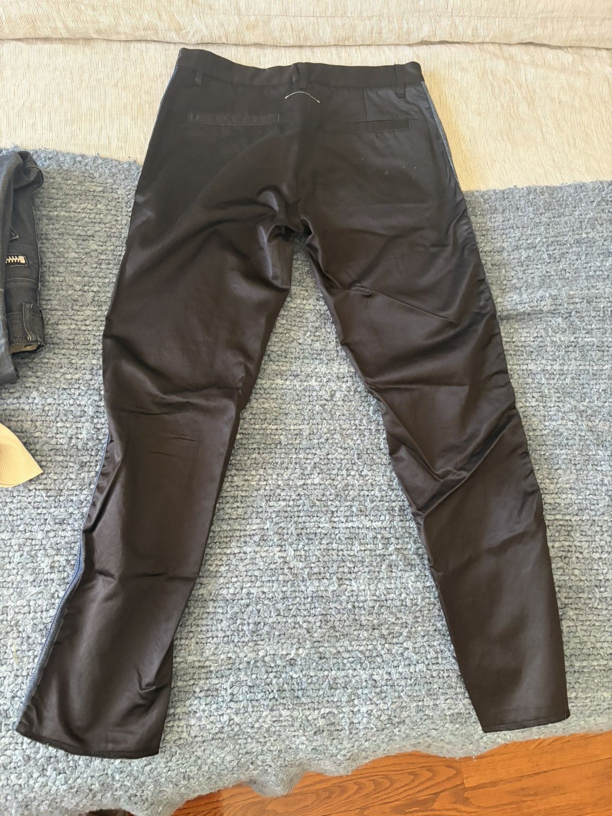 MM6 Maison Margiela MM6 Jean / Black Satin Pants Size 28" / US 6 / IT 42 - 2 Thumbnail