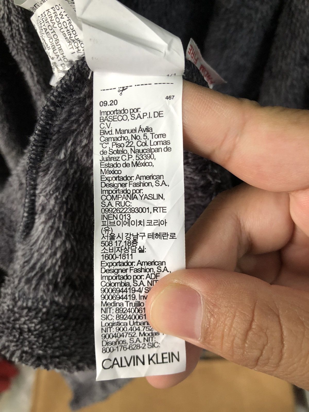 Calvin Klein Calvin Klein Plush Sleepwear Robe – XS/S (Unisex Fit) Size S / US 4 / IT 40 - 10 Thumbnail