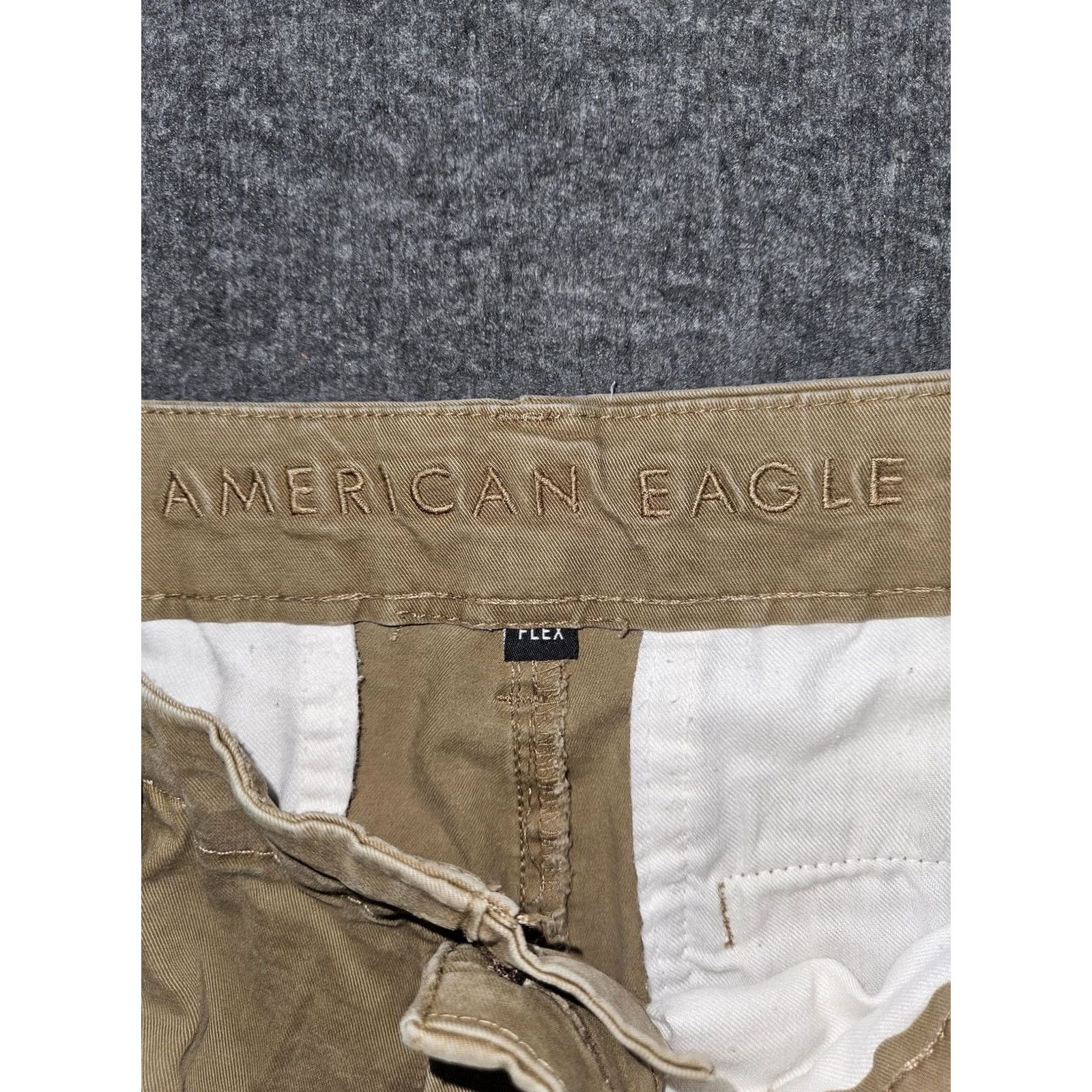 Vintage VINTAGE? No. American Eagle Flex Skinny Chino Pants Mens 32x30 Beige Size US 32 / EU 48 - 7 Thumbnail
