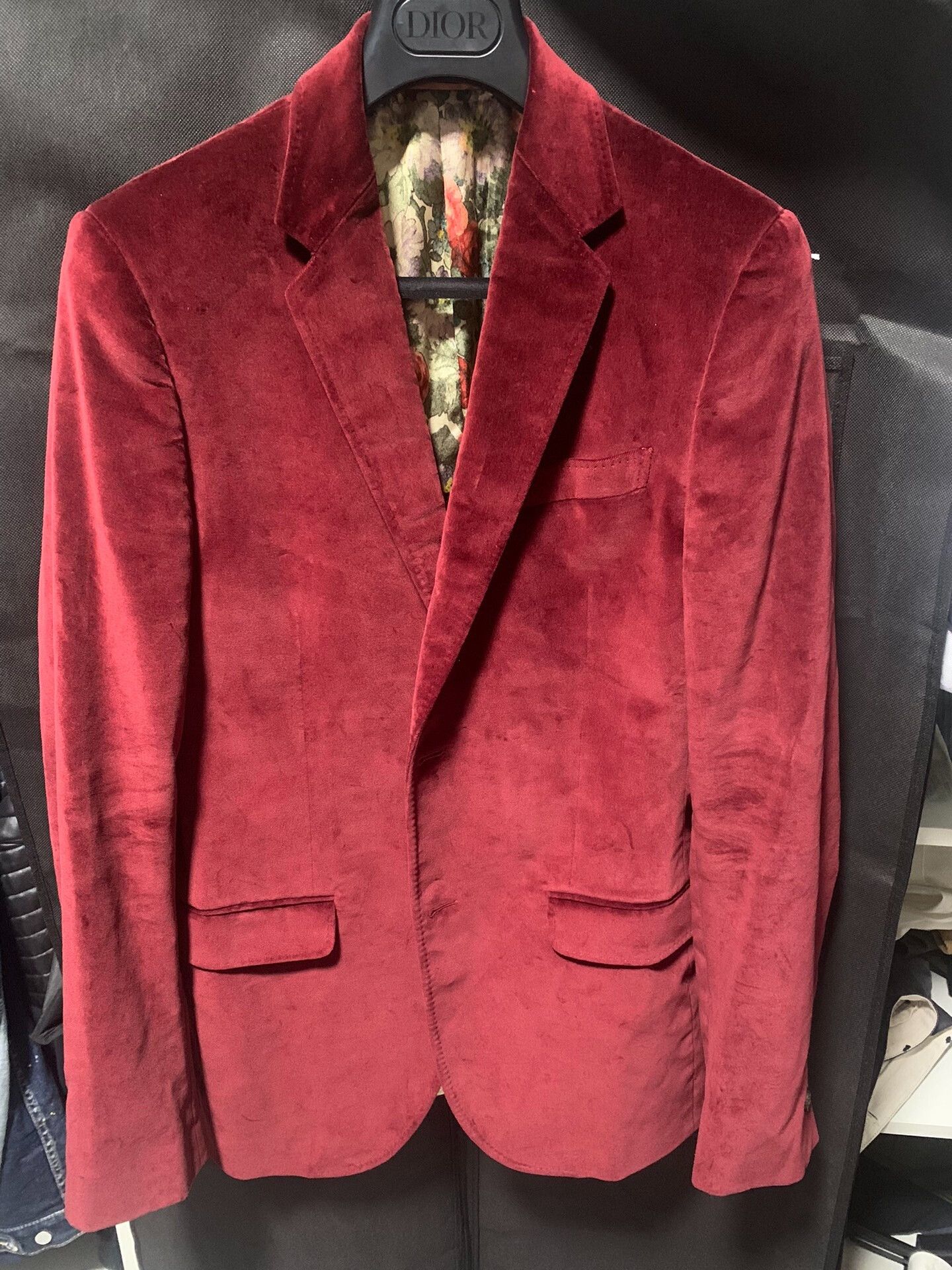 Gucci gucci red velvet suit size 46 Size US M / EU 48-50 / 2 - 1 Thumbnail