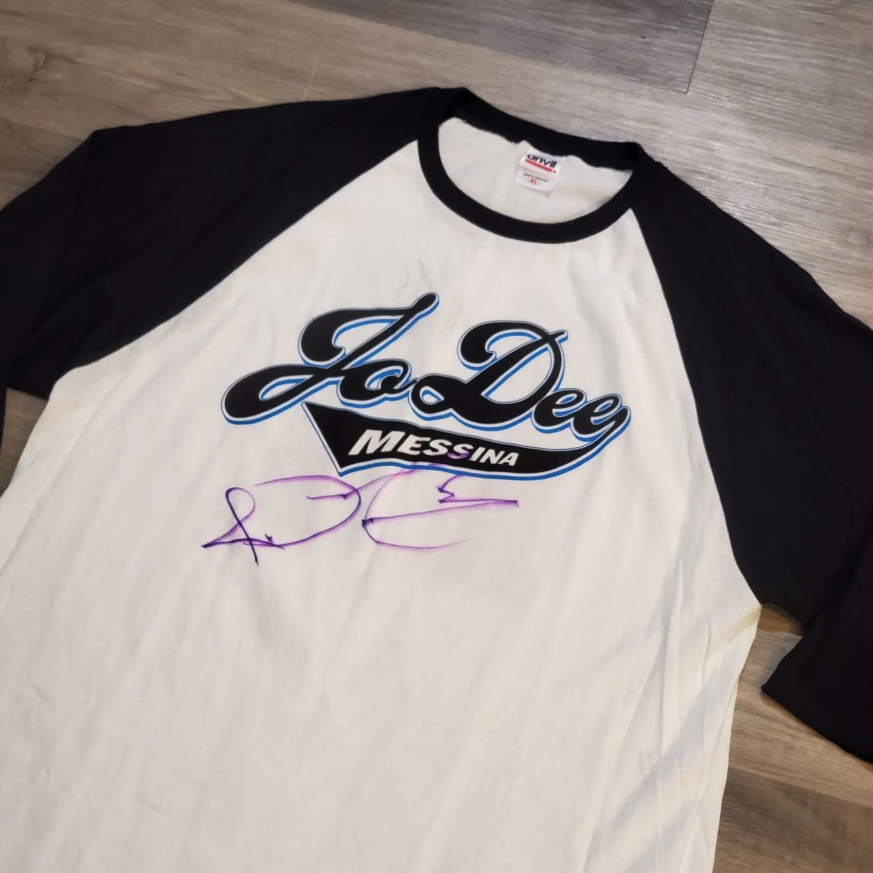 Anvil VINTAGE Jo Dee Messina Autographed Raglan T Shirt Country Concert Music 2011 Mens XL Size US XL / EU 56 / 4 - 4 Thumbnail