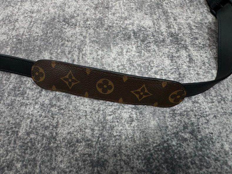 Louis Vuitton Louis Vuitton Co-branded presbyopic camera case bag Size ONE SIZE - 7 Thumbnail