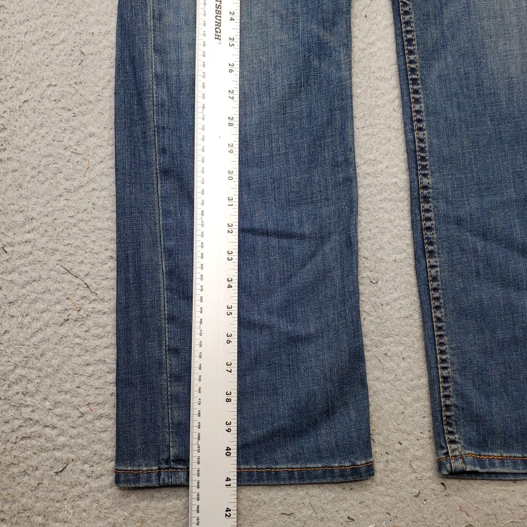 Levi's Levi's 559 Mens Jeans Straight Regular Size 36 Blue Denim 5-Pocket Medium Wash Vintage No N/A Size US 36 / EU 52 - 3 Thumbnail