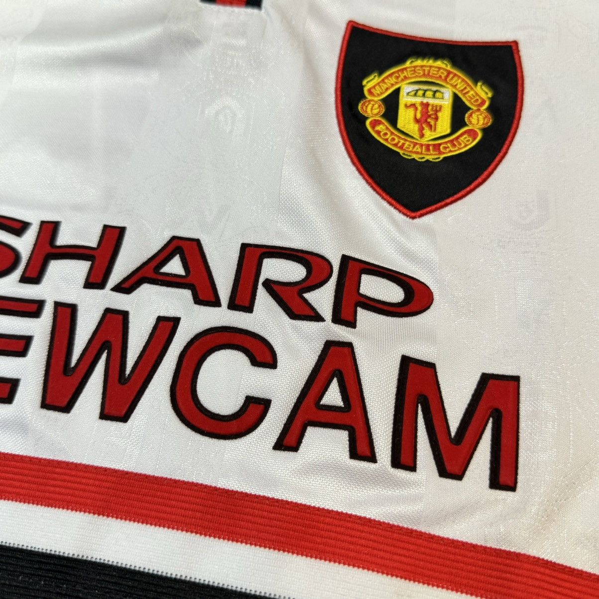 Other (Youth size)Manchester United 97/99 retro shirt #7 Beckham Size S / US 4 / IT 40 - 4 Thumbnail
