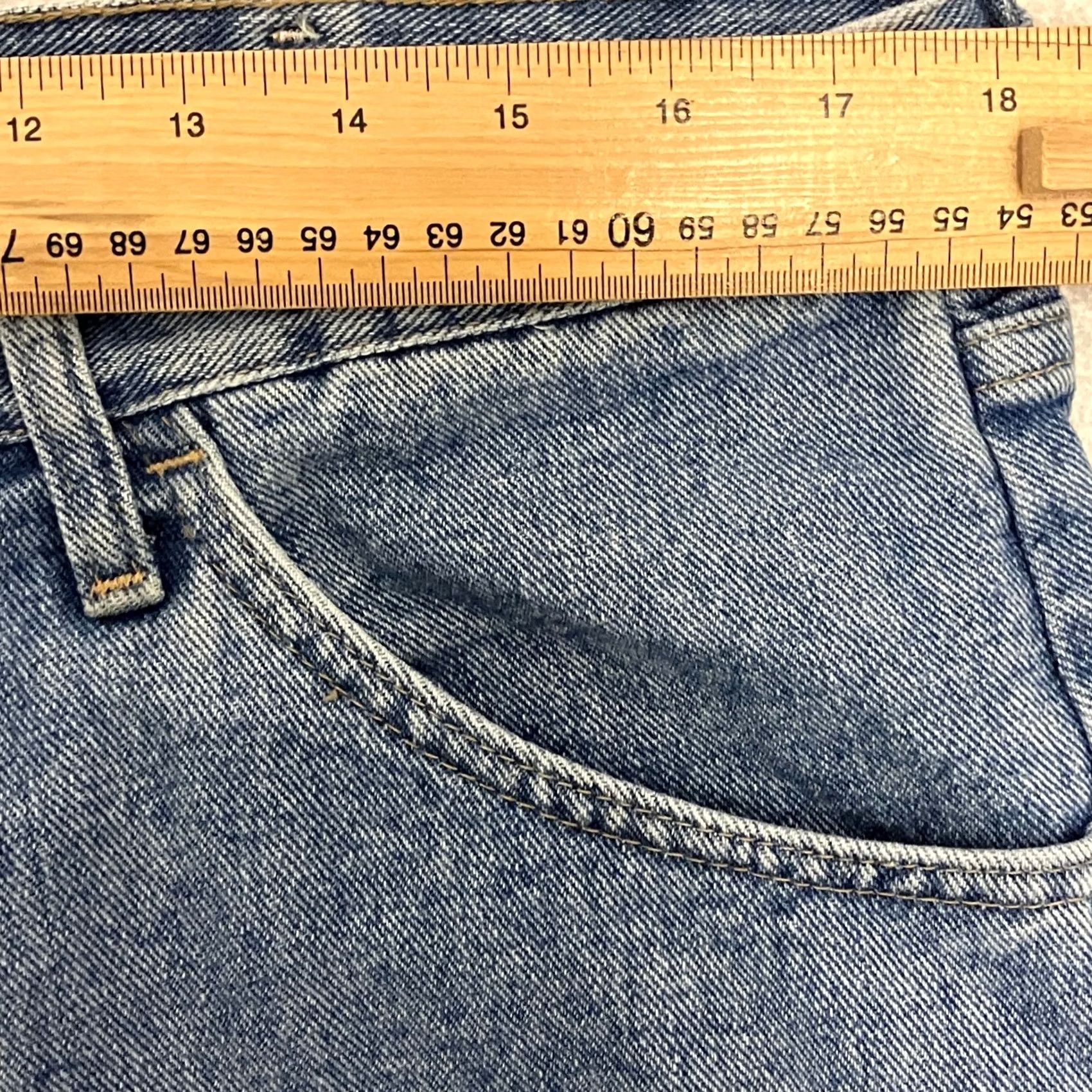 Wrangler Wrangler Denim Shorts Mens 36W 10L Blue Relaxed Fit Summer Zip Fly Size US 36 / EU 52 - 6 Thumbnail