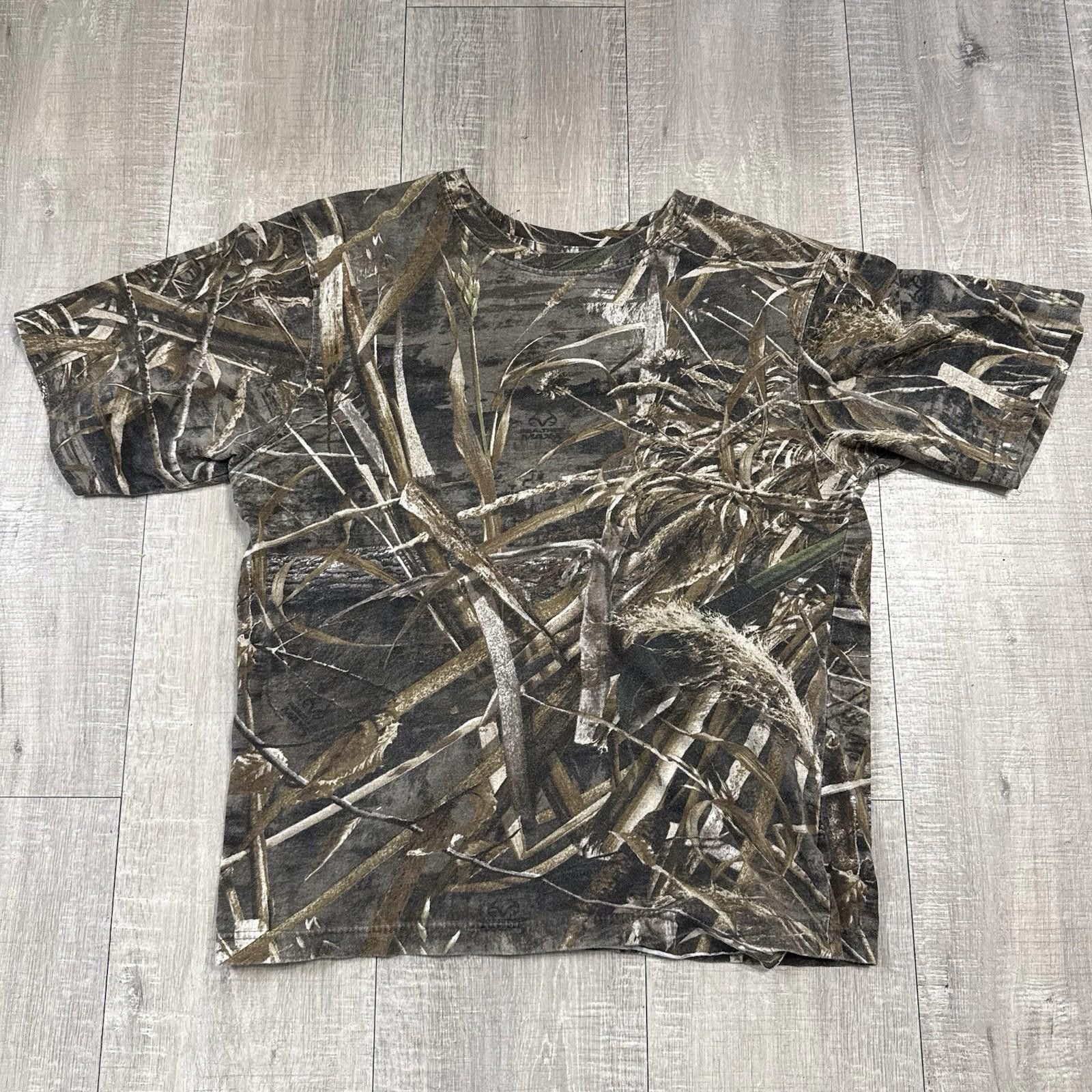 Other Game Winner RealTree Camo Short Sleeve Hunting T-Shirt Size US S / EU 44-46 / 1 - 4 Thumbnail