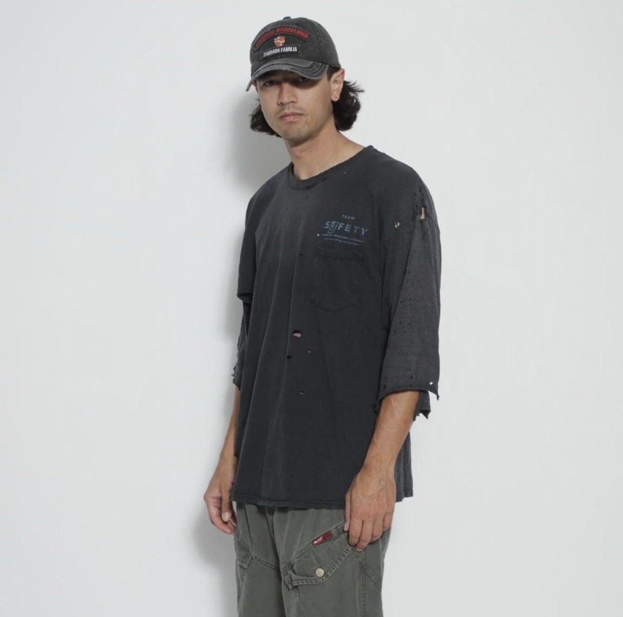 Vintage BLACK TRASHED AND DISTRESSED VINTAGE CONSTRUCTION SHIRT// Size US XL / EU 56 / 4 - 2 Thumbnail
