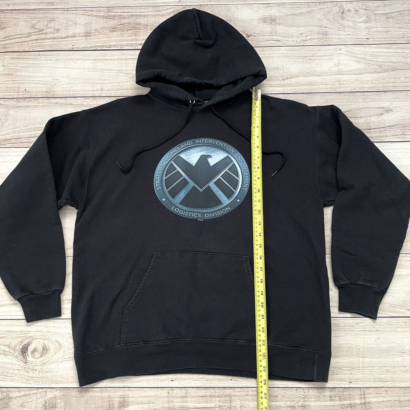 Vintage VINTAGE Marvel Shield Avengers Black Hoodie Men Medium Hooded Pullover Logo Pockets Size US M / EU 48-50 / 2 - 5 Thumbnail
