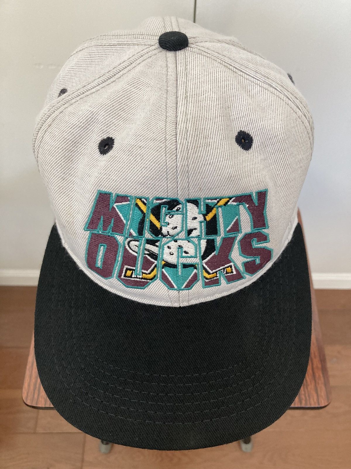 NHL × Vintage ANAHEIM MIGHTY DUCKS HAT CAP #1 APPAREL NHL HOCKEY VINTAGE Size ONE SIZE - 4 Thumbnail