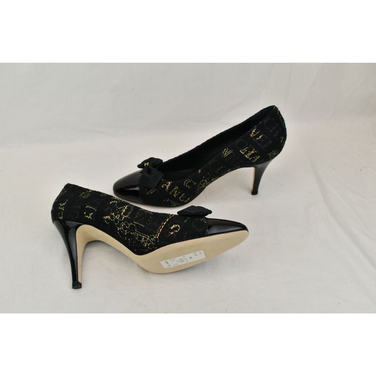 Chanel BLACK G31387 TWEED PATENT LEATHER CAP TOE LOGO BOW PUMPS 40 Size US 10 / IT 40 - 8 Thumbnail