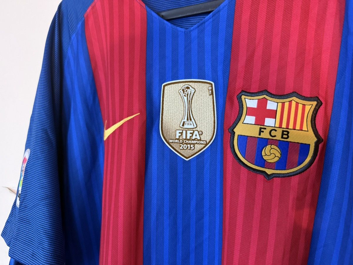 Nike Lionel Messi FC Barcelona 2016/17 Home Jersey BNWT Size US L / EU 52-54 / 3 - 3 Thumbnail