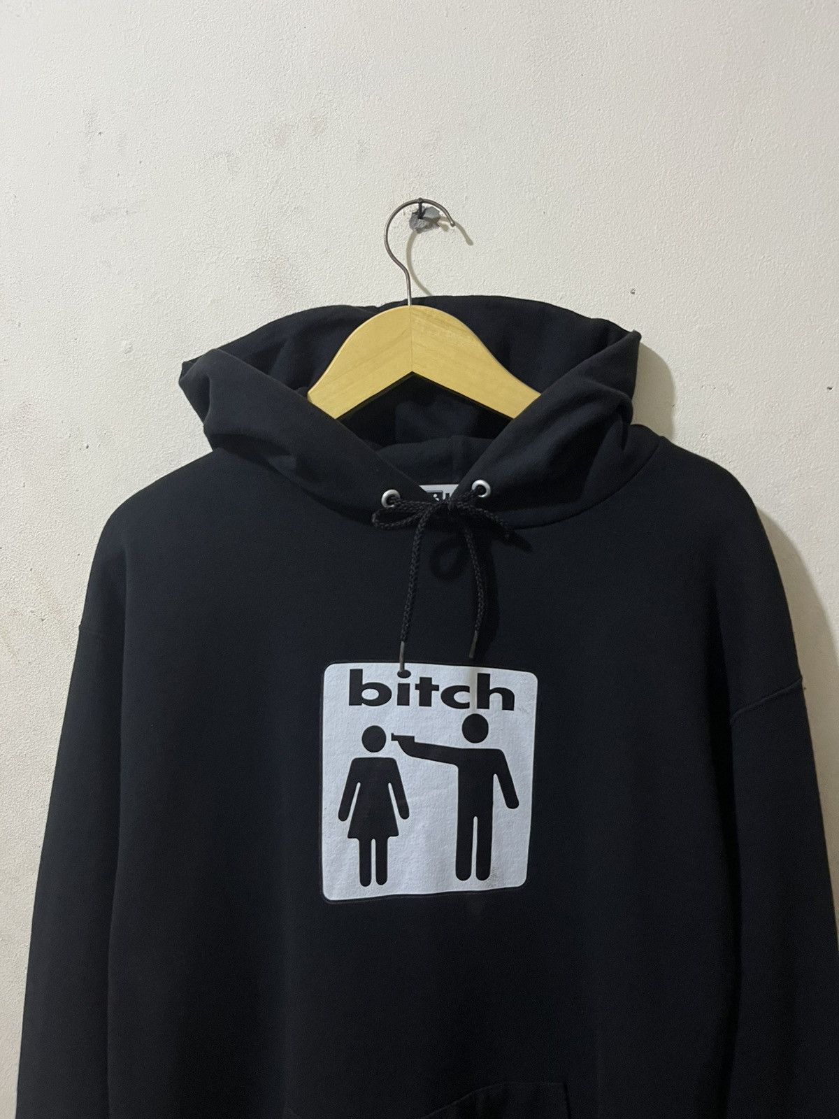 1990s bitch skateboarding iconic logo