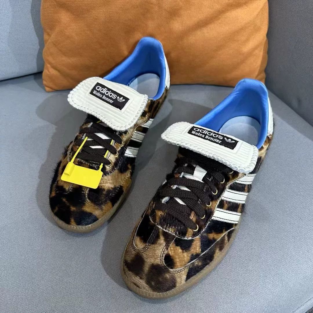 Adidas Adidas Lowtop Sneakers 11.5 Men Size US 11.5 / EU 44-45 - 1 Thumbnail