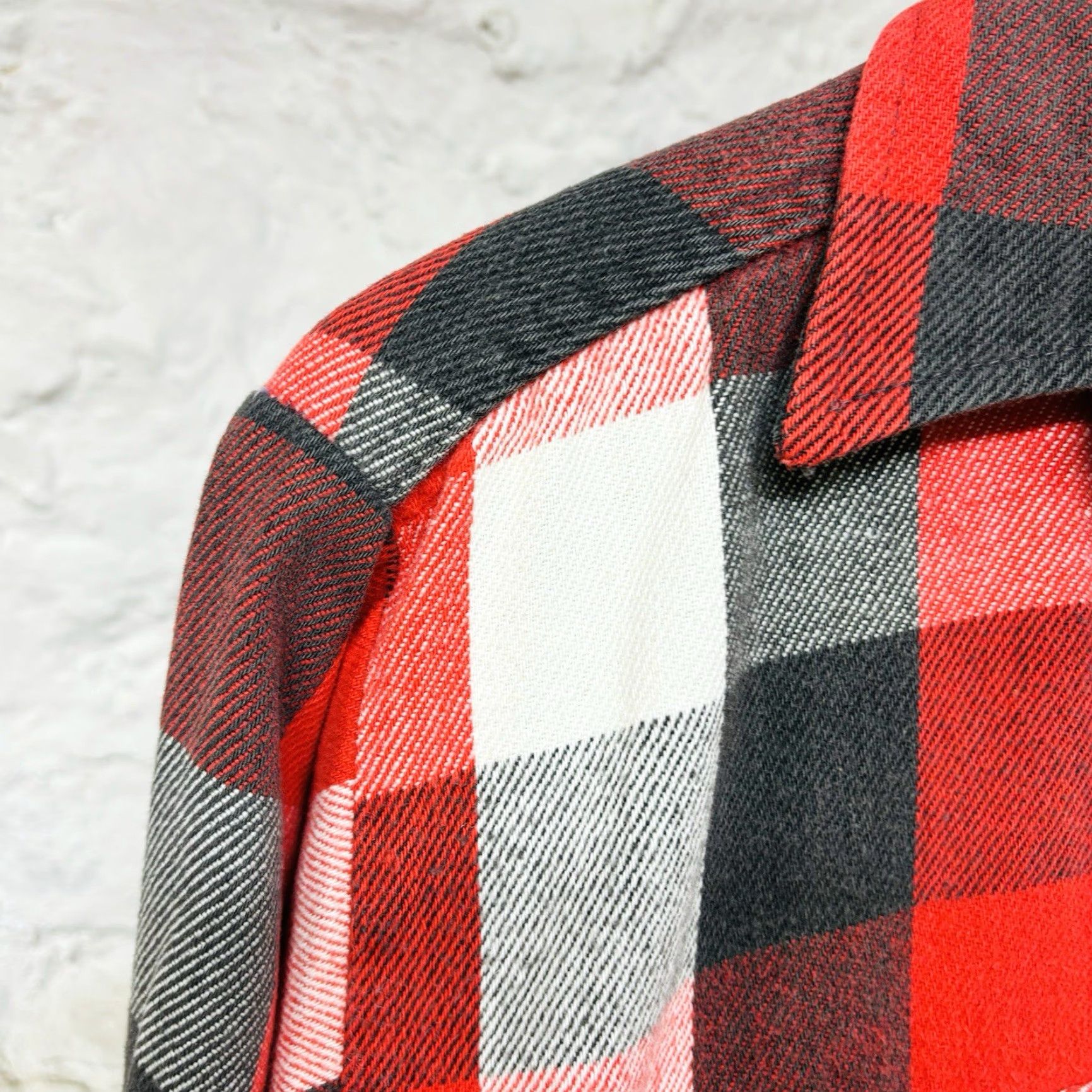 VINTAGE Five Brothers Shirt Mens M Red Buffalo Plaid Flannel Made USA Button-Up Pocketed Long Sleeve
