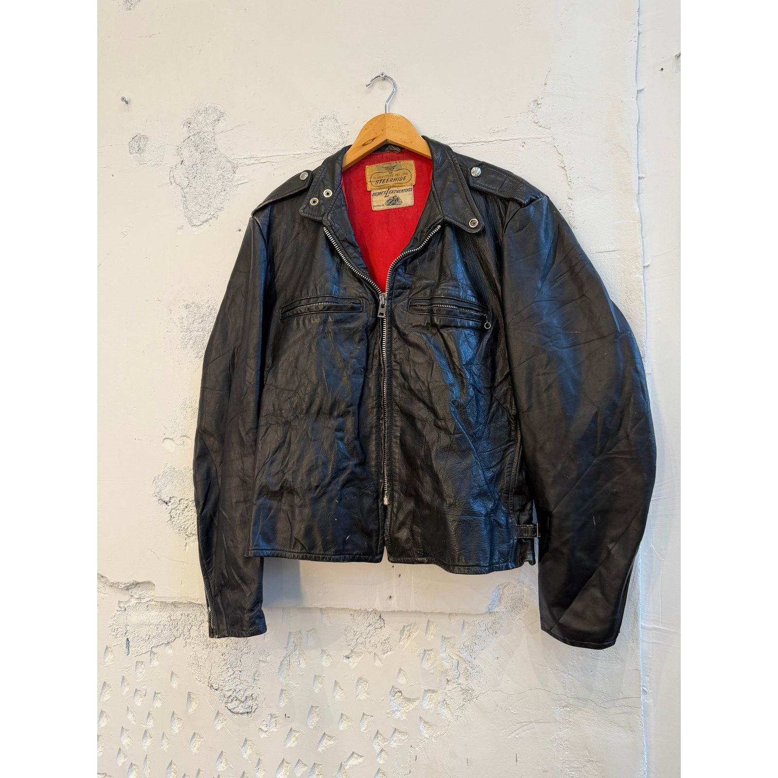 Vintage Vintage Herm's Leather Togs Black Leather Moto Jacket Size US L / EU 52-54 / 3 - 1 Thumbnail