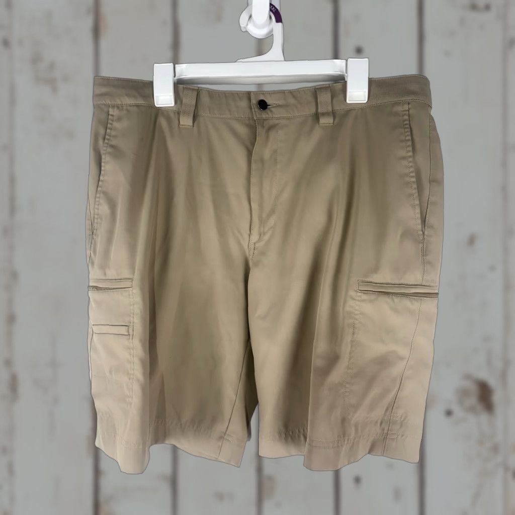 Callaway Callaway Optimum Performance Beige Golf Shorts Men’s Size 36 Vietnam Size US 36 / EU 52 - 1 Thumbnail