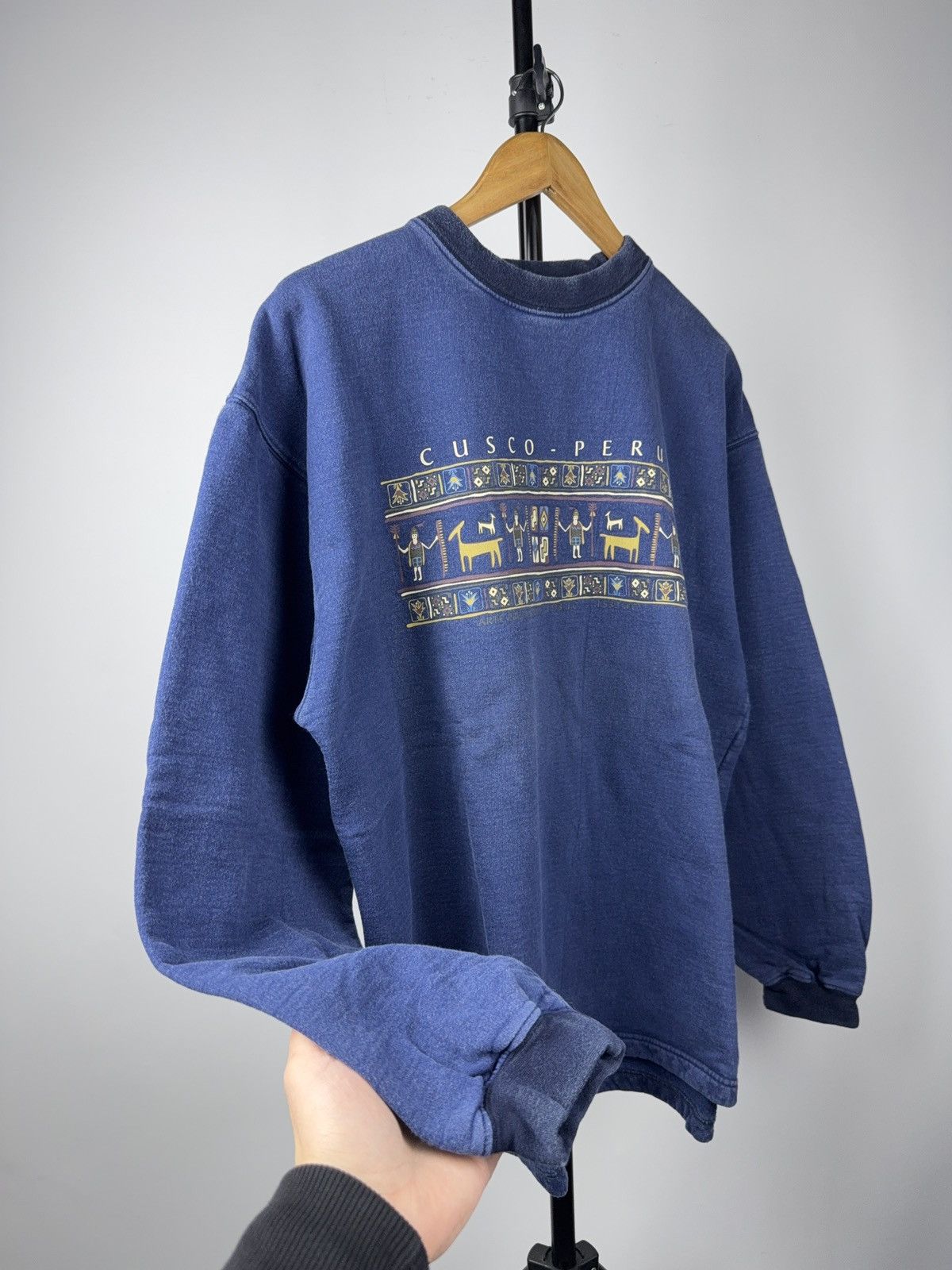 Vintage Vintage Peruvian Tribal Art Sweatshirt Cusco Precolombino Size US XL / EU 56 / 4 - 6 Thumbnail