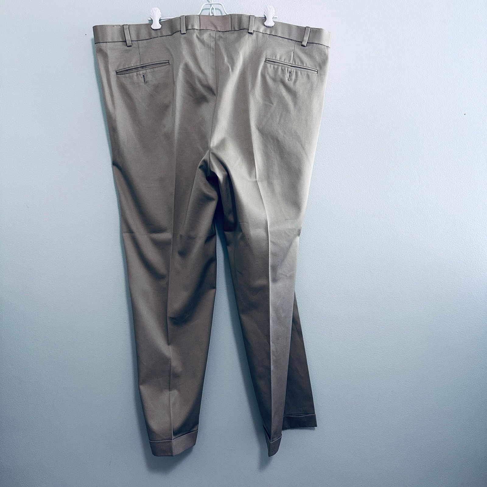 Brooks Brothers Brooks Brothers khaki dress pants Size US 42 / EU 58 - 3 Thumbnail