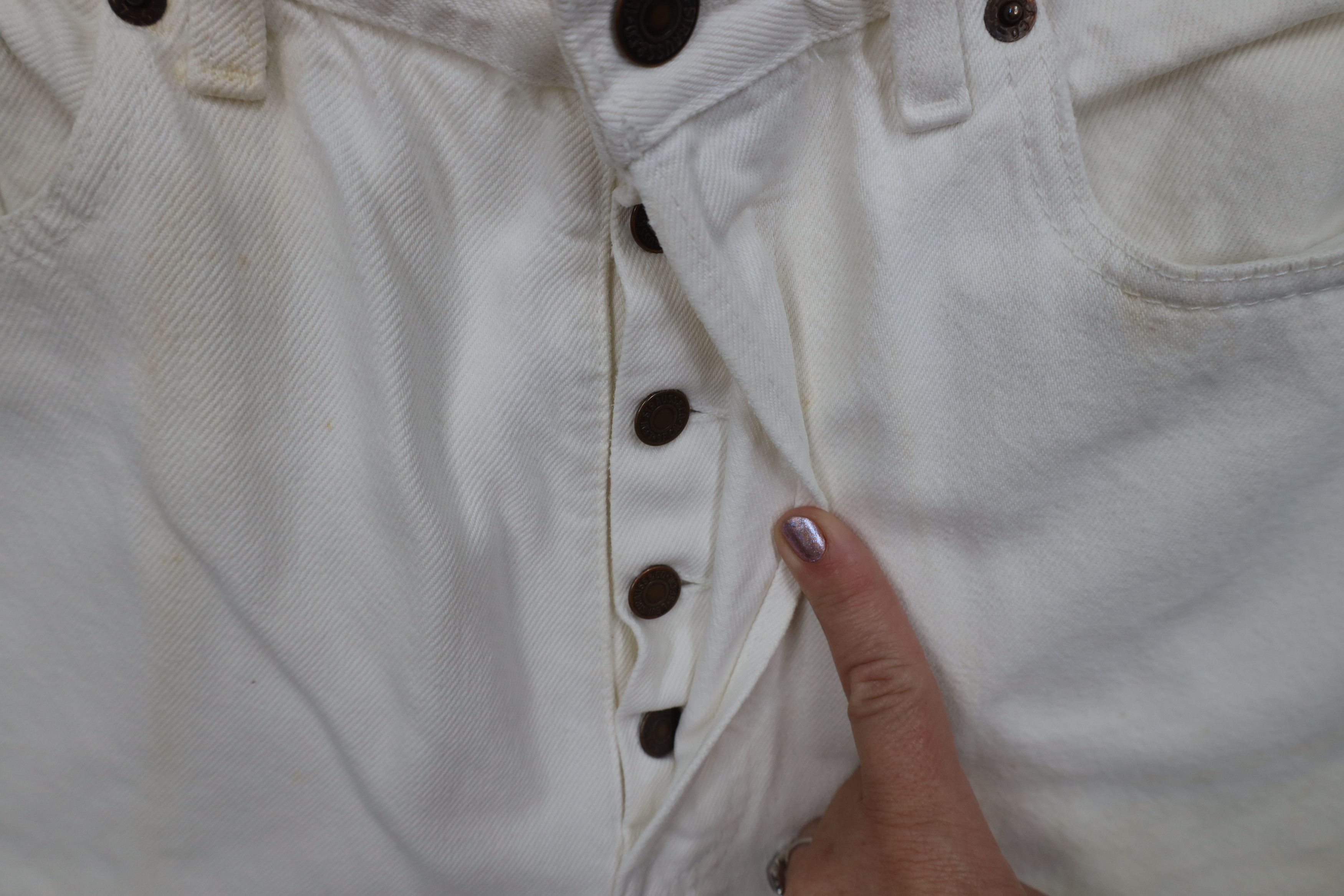 Levi's Vintage 90s Levis 501xx Fly Original Fit Jeans White USA Size US 34 / EU 50 - 8 Thumbnail