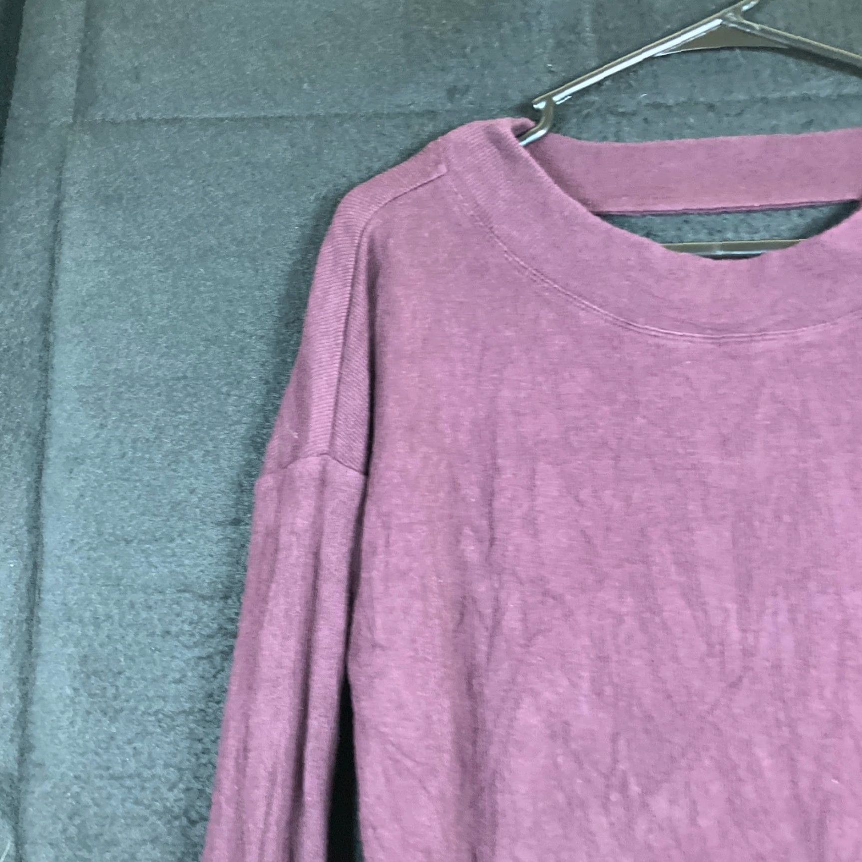 Athleta Athleta Womens Sweatshirt Plum Presence Soft Rib Pullover Stretch XS Size XS / US 0-2 / IT 36-38 - 4 Thumbnail
