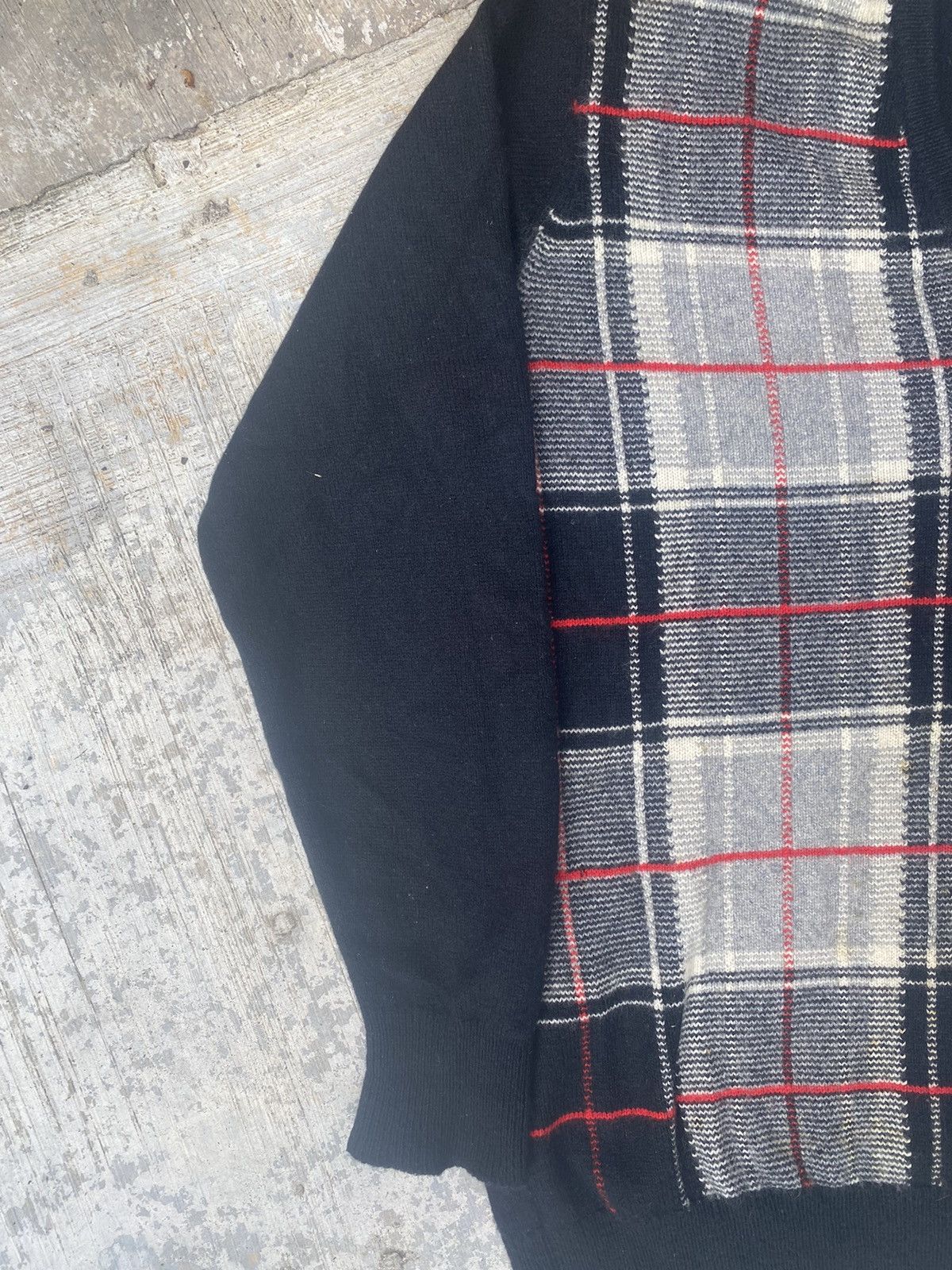 Homespun Knitwear × Vintage AW Vintage Wool Scotland Black Plaid Knitwear Size US M / EU 48-50 / 2 - 4 Thumbnail