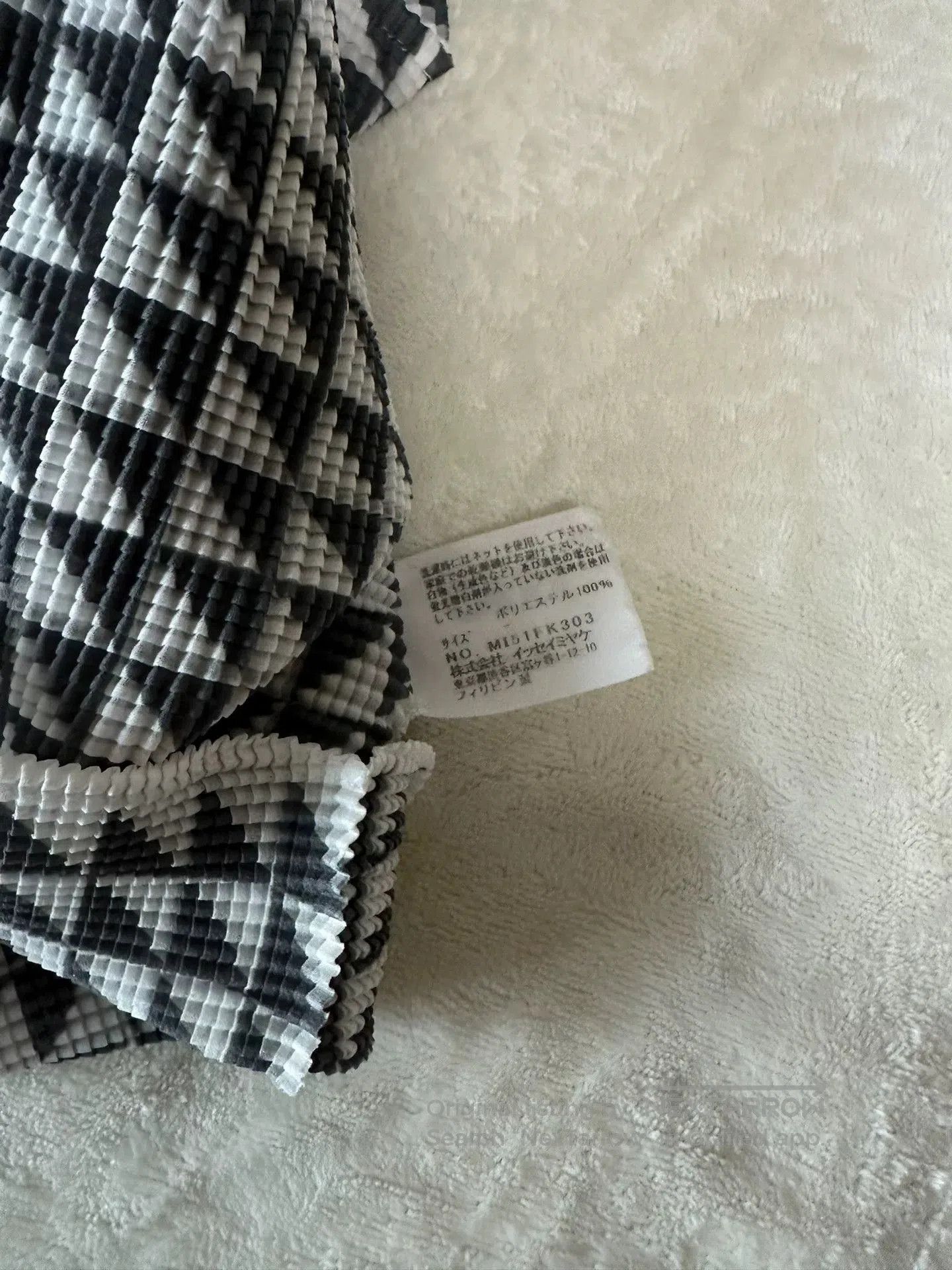 Pleats Please Issey Miyake Issey Miyake Vintage Pleated Turtleneck Top. Size M / US 6-8 / IT 42-44 - 3 Thumbnail