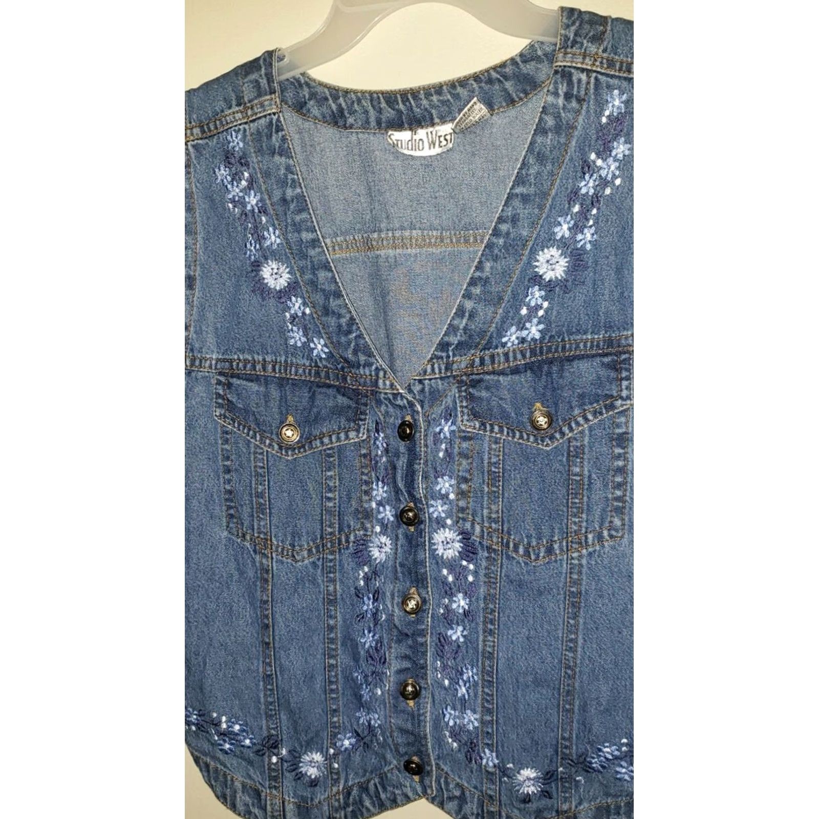 Vintage STUDIO WEST Denim Vest BLUE Embroidered Floral Casual Womens/Misses/Teens Large VEST Size 36" / US 14 / IT 50 - 3 Thumbnail