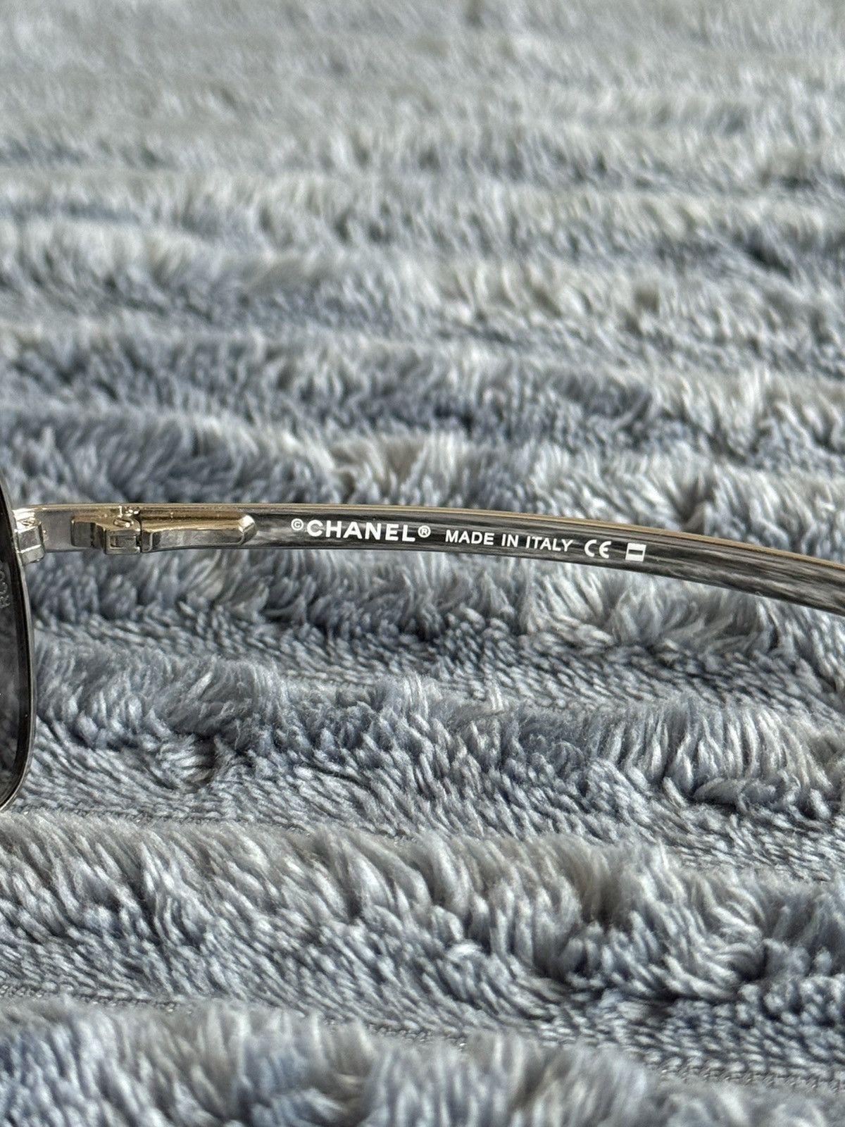 Chanel Chanel Silver Metal Aviator Sunglasses 4141-Q Size ONE SIZE - 9 Thumbnail