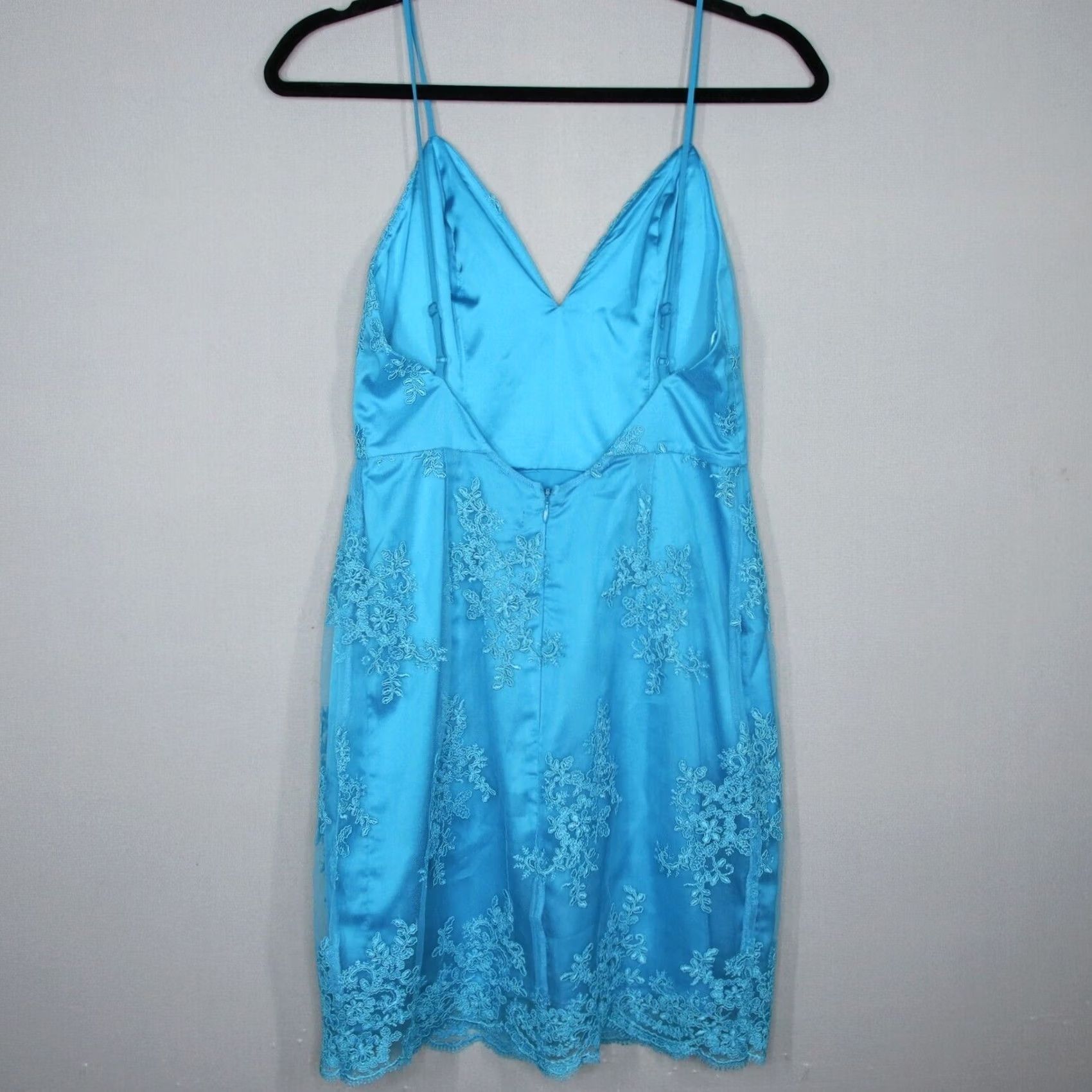 NBD NBD Blue Lace Mini Dress Sleeveless V-Neck Size S Party Cocktail Women Size S / US 4 / IT 40 - 6 Thumbnail