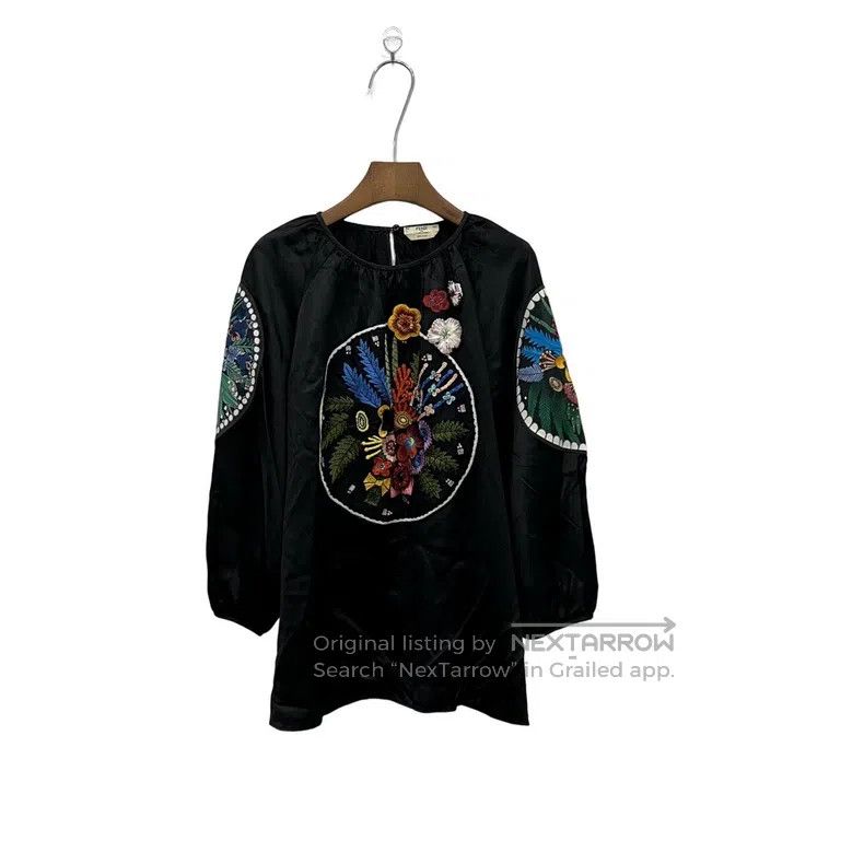 Fendi Fendi Heavy embroidery long sleeve Size XS / US 0-2 / IT 36-38 - 1 Thumbnail