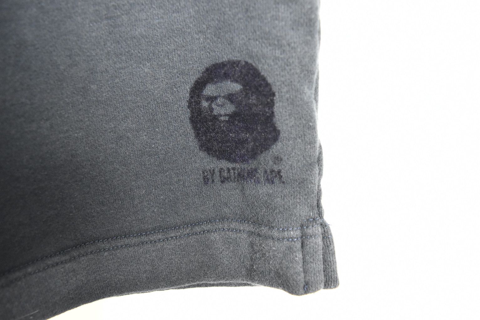 Bape × Vintage Easy Sweat Shorts 28025 - 793 72 Size US 27 - 6 Thumbnail