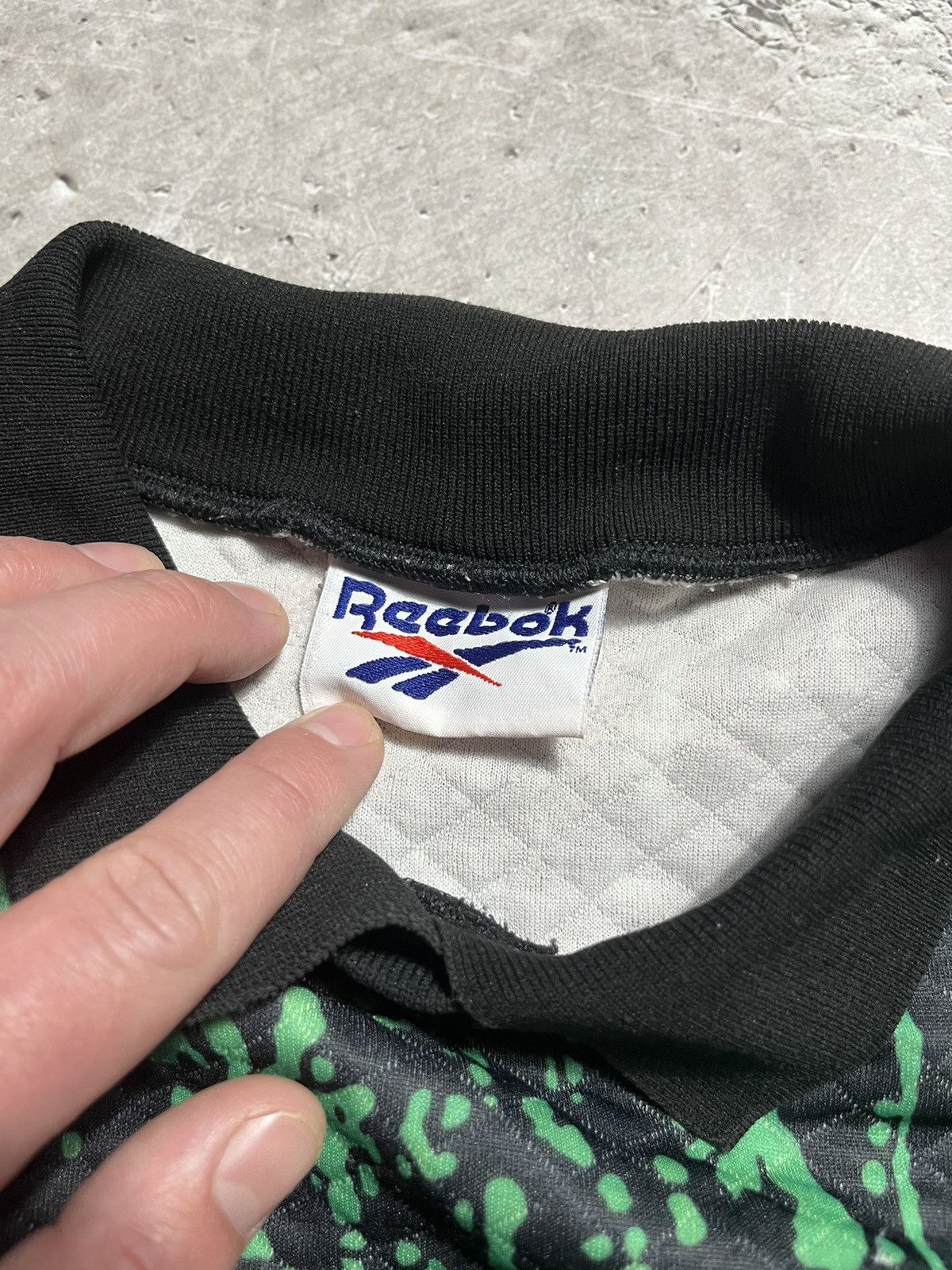 Vintage Vintage Reebok Goalkeeper Jersey – Rare 90s Retro Football Size US L / EU 52-54 / 3 - 8 Thumbnail
