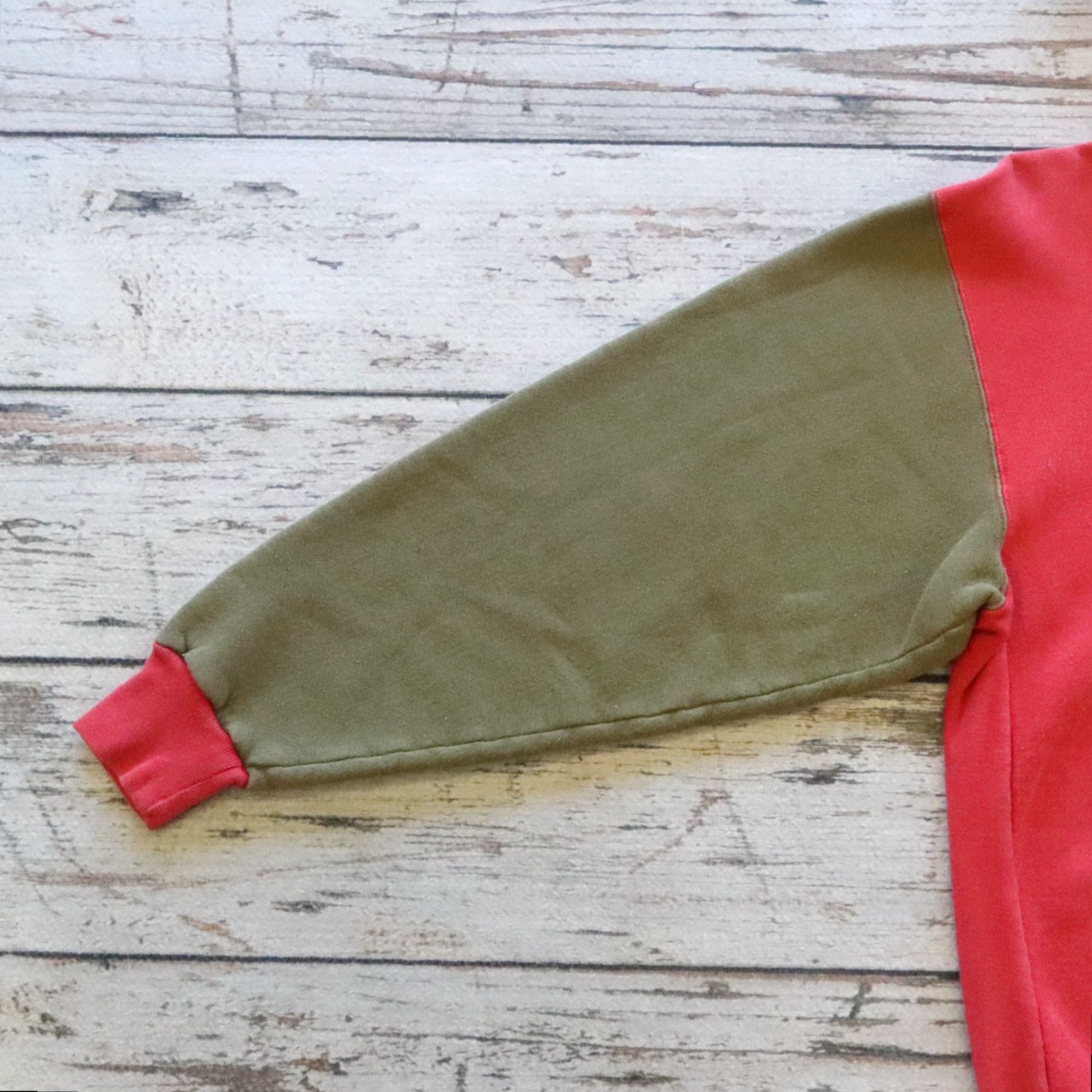 Carhartt Vintage Carhartt Two Tone Hoodie Sweatshirt Mens M Red Size US M / EU 48-50 / 2 - 4 Thumbnail