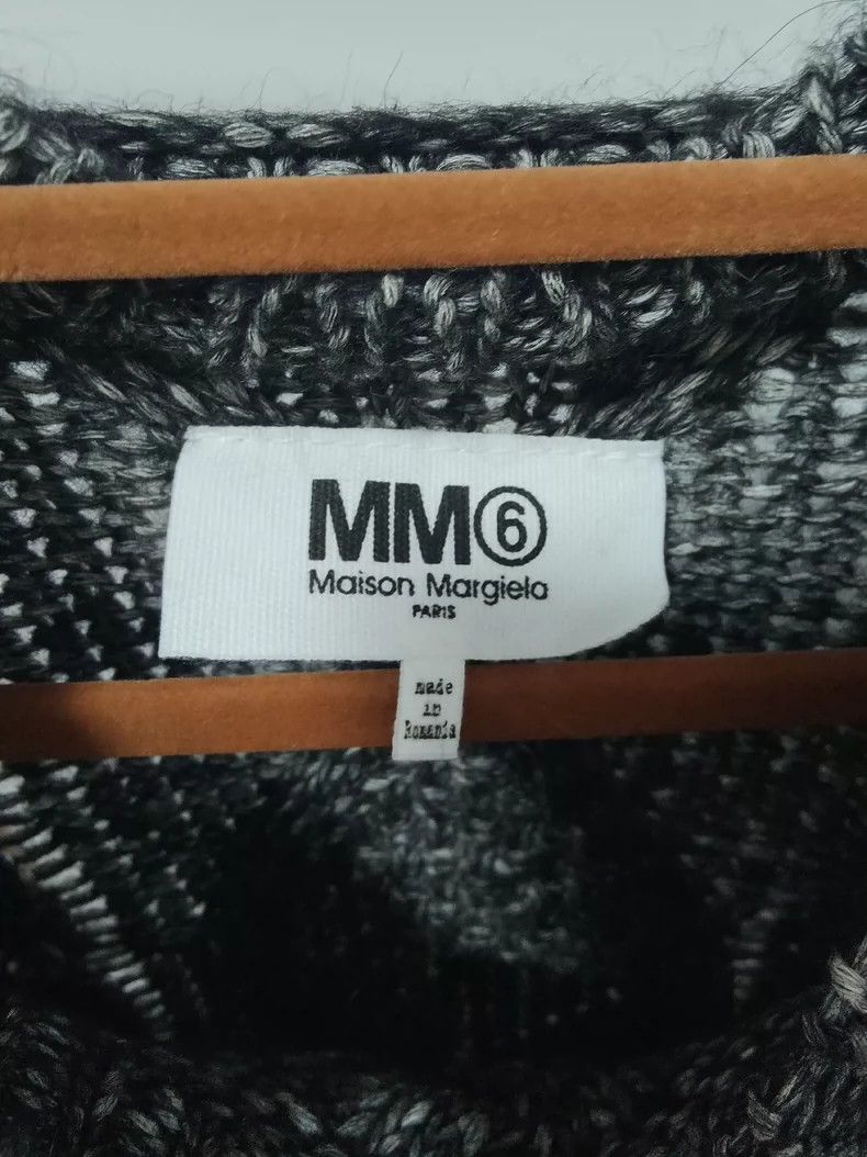 Maison Margiela Maison Margiela Loose knitwear with autumn and winter pocke Size US S / EU 44-46 / 1 - 3 Thumbnail