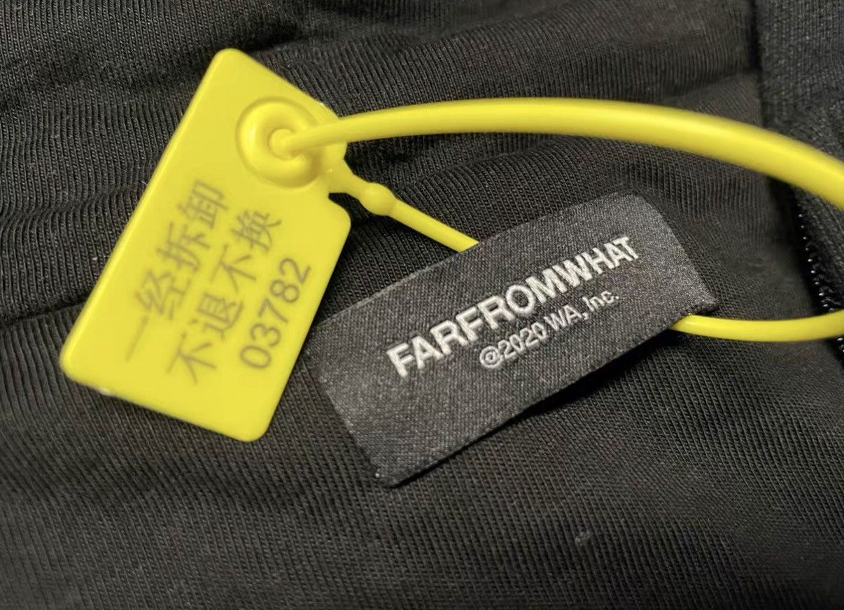 FAR FROM WHAT Far Archive Padded Shoulder Cropped Wide Hooded Jacket J31 Size US S / EU 44-46 / 1 - 5 Thumbnail