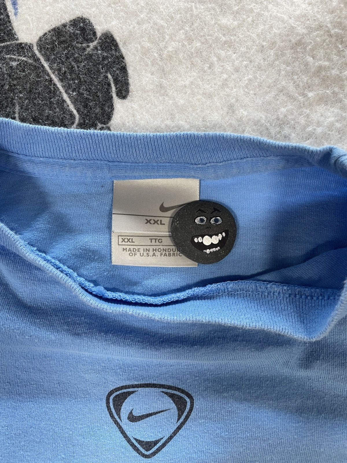 Nike Vintage Nike center swoosh tee Size US XXL / EU 58 / 5 - 3 Thumbnail