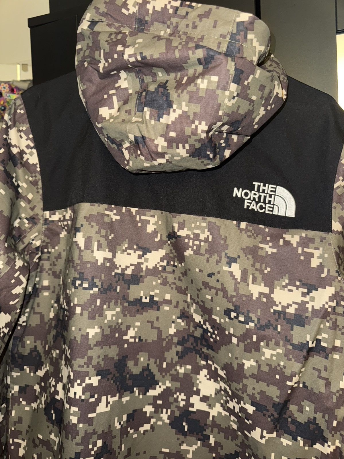 The North Face THE NORTH FACE PIXEL CAMO JACKET Size US S / EU 44-46 / 1 - 2 Thumbnail