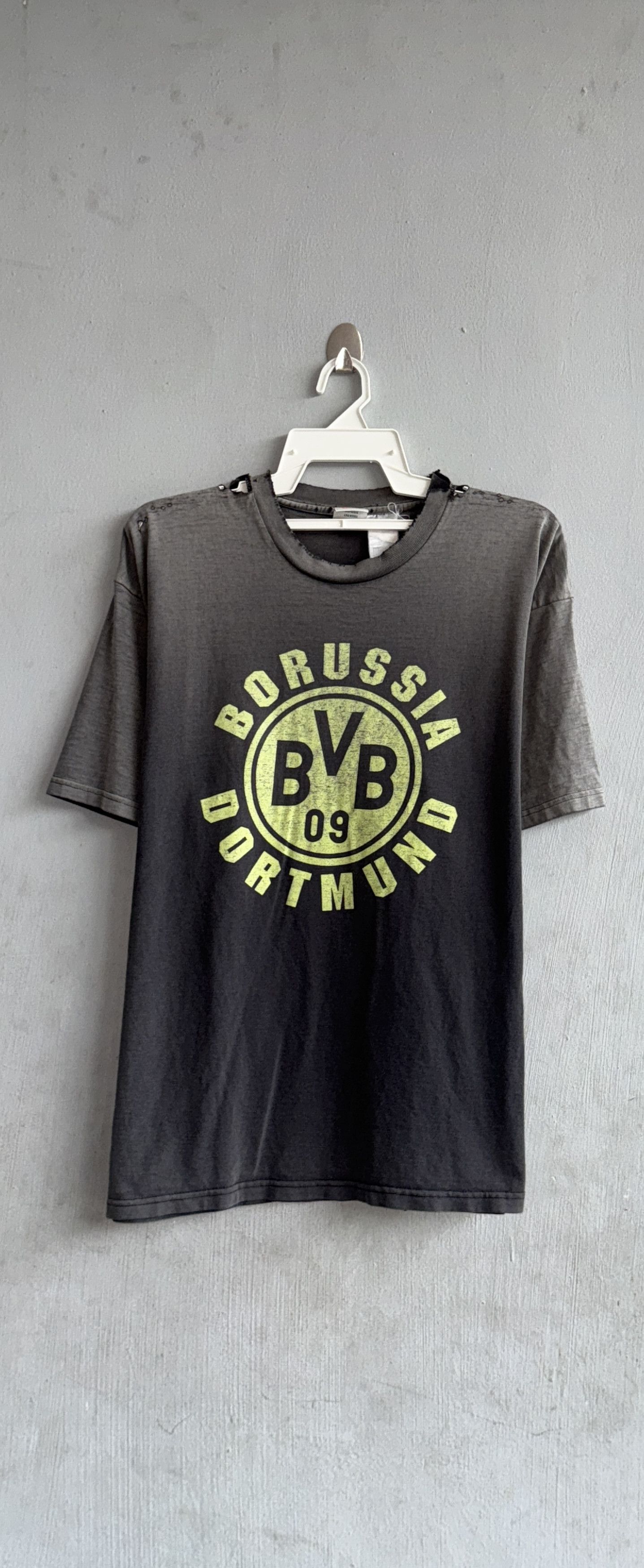 Nike Vintage​ Borussia Dortmund Nike T-Shirt Size US L / EU 52-54 / 3 - 1 Thumbnail