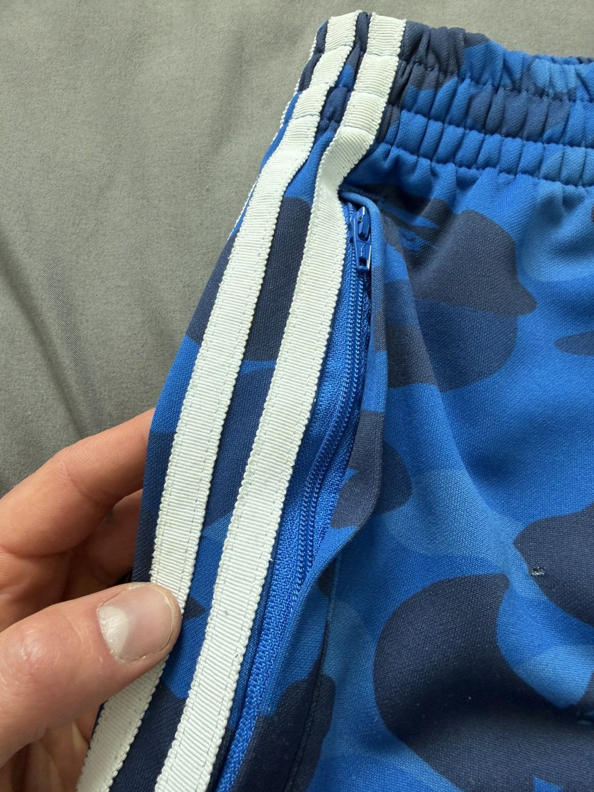 Adidas × Bape Bape Camo Sweatpants Size US 31 - 4 Thumbnail