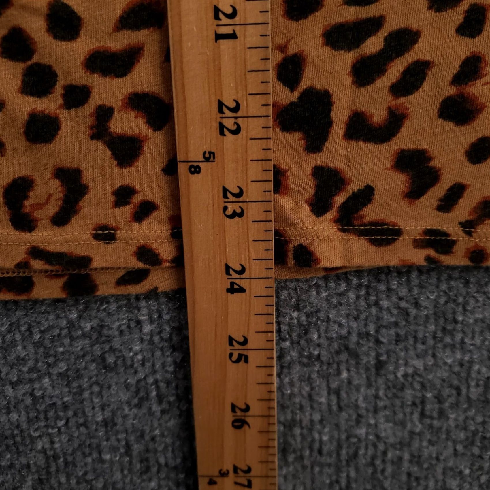 Vintage We The Free Clarity T Shirt Womens XS Brown Leopard Print Short Sleeve Pullover Round Neck Casual Basic Fashion Knit Top Mens Womens Girls Boys Size XS / US 0-2 / IT 36-38 - 6 Thumbnail
