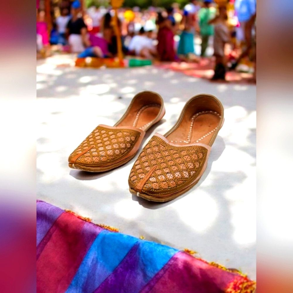 Vintage Traditional Indian Wedding Women's Shoes Sz 9.5 Size US 9.5 / IT 39.5 - 1 Thumbnail