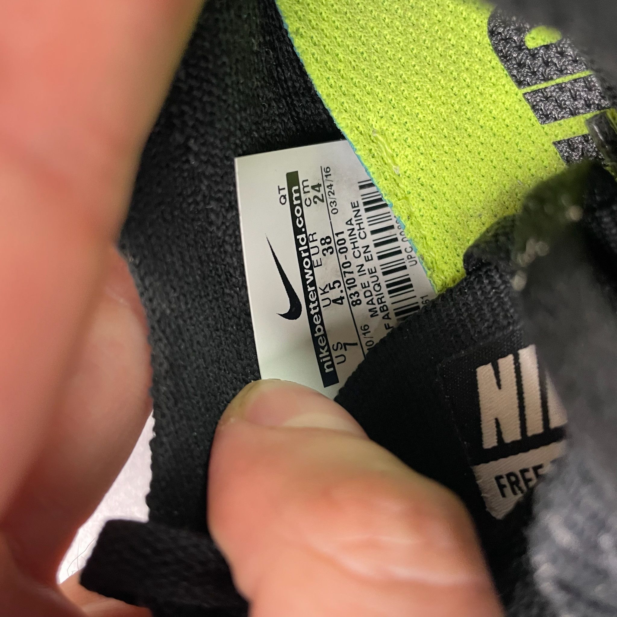 Nike Nike Free RN Flyknit Size US 7 / IT 37 - 7 Thumbnail