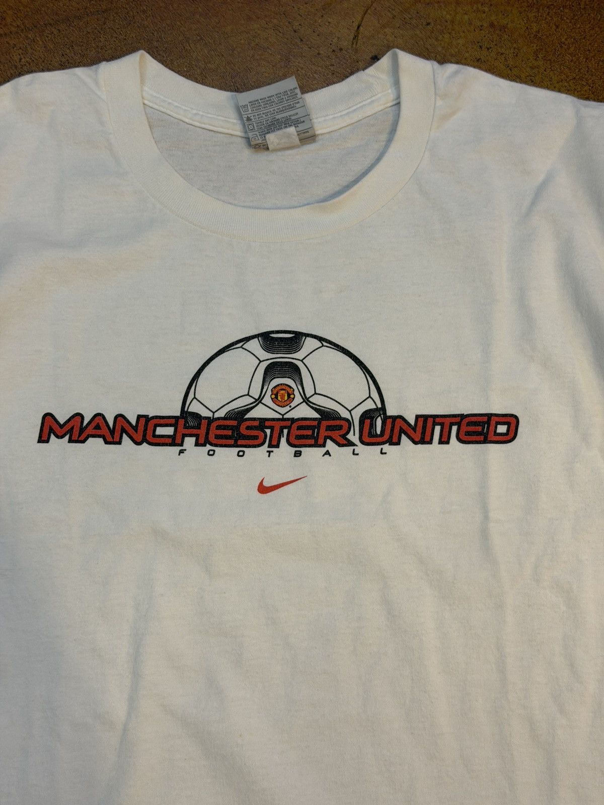 Nike Vintage Manchester United 00's Nike Football T-shirt Size US L / EU 52-54 / 3 - 2 Thumbnail